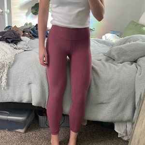 Cropped lululemon aligns